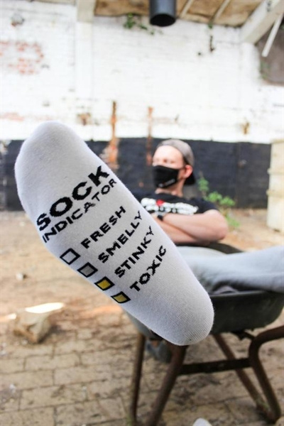 Skarpety dla miłośników intensywnie pachnących soxów Sk8erboy SMELLY Socks White 43-46