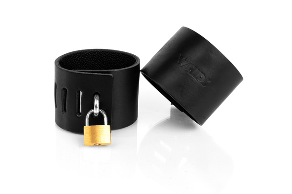 Black Locking Cuffs Size L Primal Bond Whips