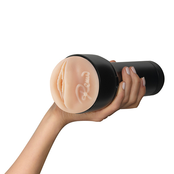 Masturbator Feel Romi Chase By Kiiroo Stars Collection KIIROO