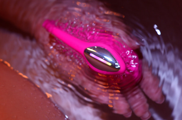 Вібратор-яйце, керований додатком Lush 4 Lovense