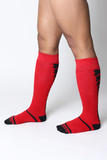 Bawełniane getry dla psiaka CellBlock13 Kennel Club Bones Knee High Sock Red 42-47