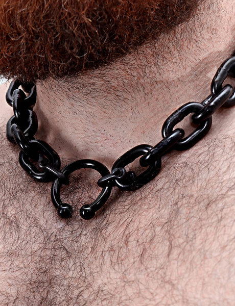 Titan Sleek Arc Black Neklace 16" Dark Room